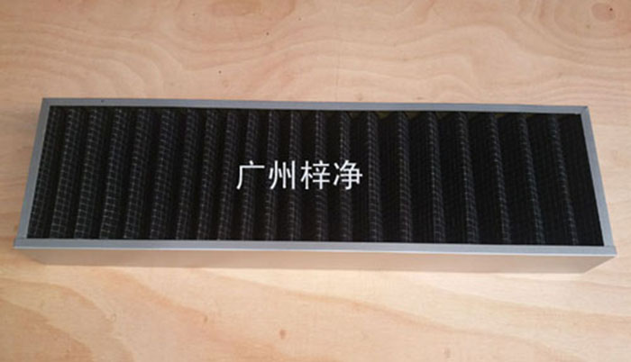 活性碳過(guò)濾器廣泛用于化學(xué)、制藥、食品、娛樂(lè)場(chǎng)所、需要凈化空氣的場(chǎng)所， 有害氣體如苯、甲醛、氨氣等的吸附脫除 溶劑的回收 ，采用活性炭氈比表面積大，吸附能力強(qiáng)，迅速處理各種有害氣體, 有效潔凈空氣對(duì)氣味的控制。